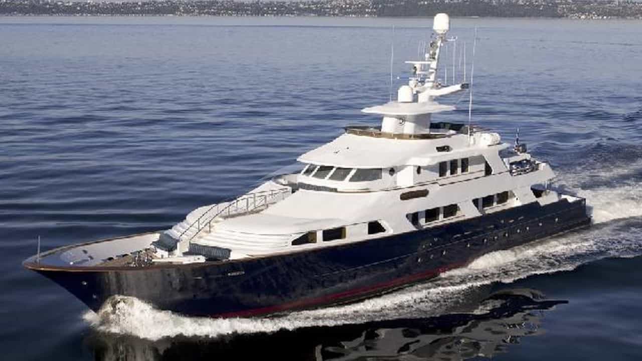 L'ALBATROS - ext running | Drivas Yachts