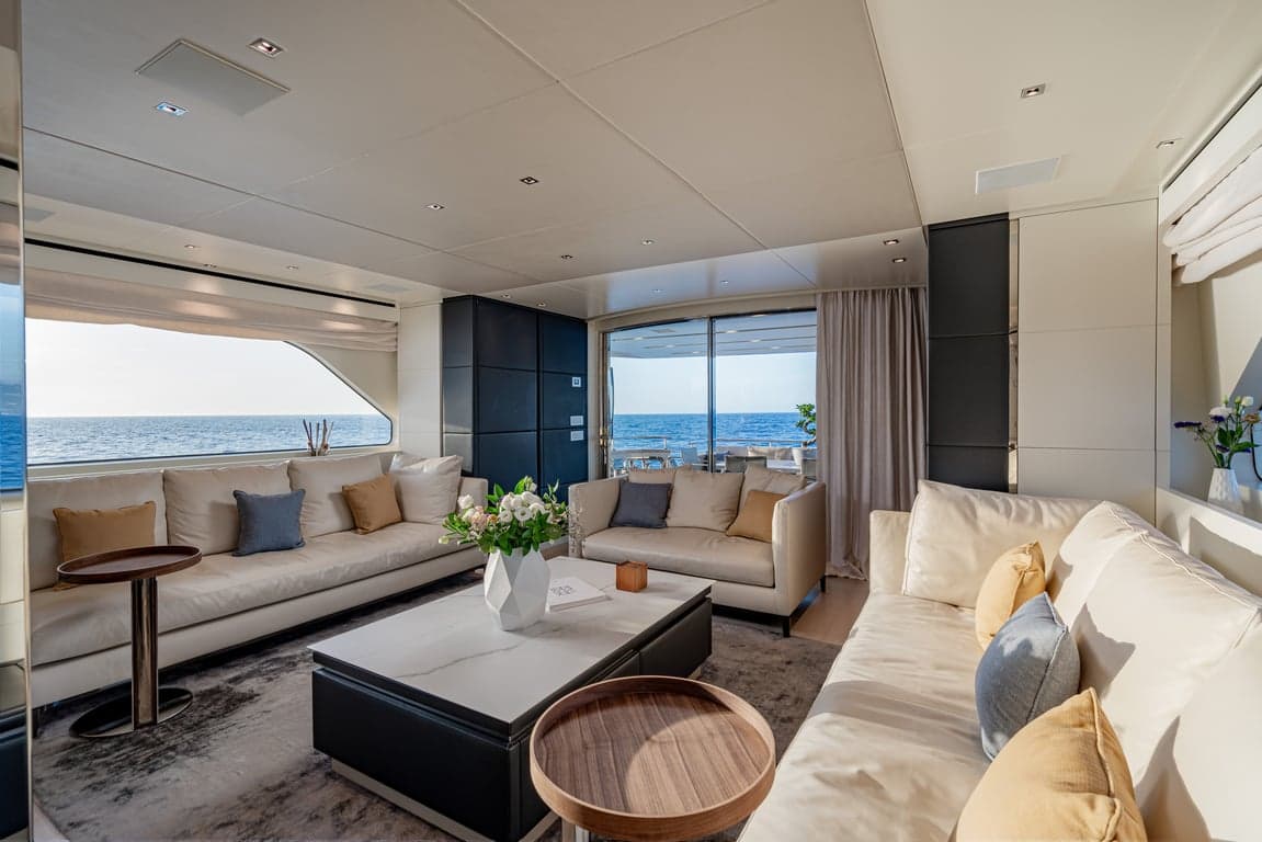 UNICKA - saloon | Drivas Yachts