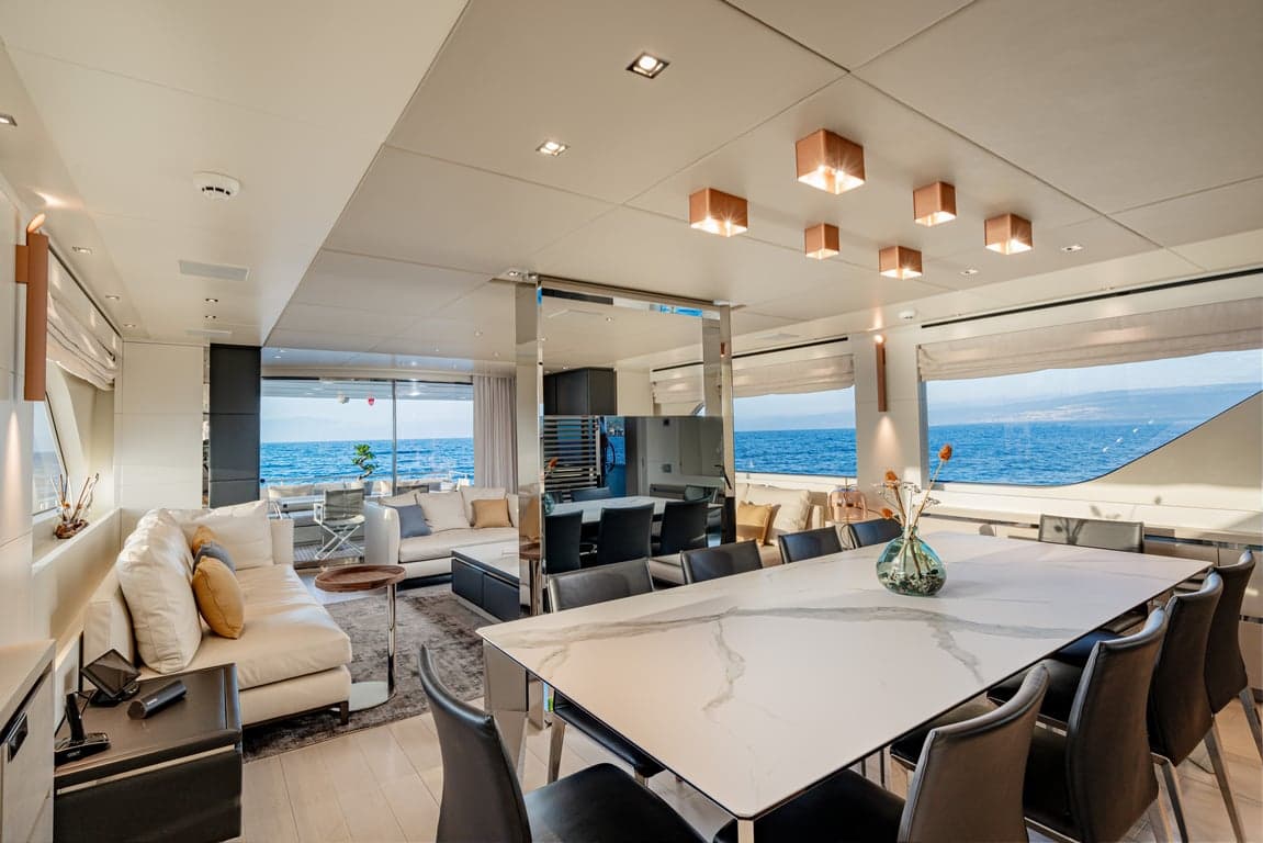 UNICKA - skylounge | Drivas Yachts