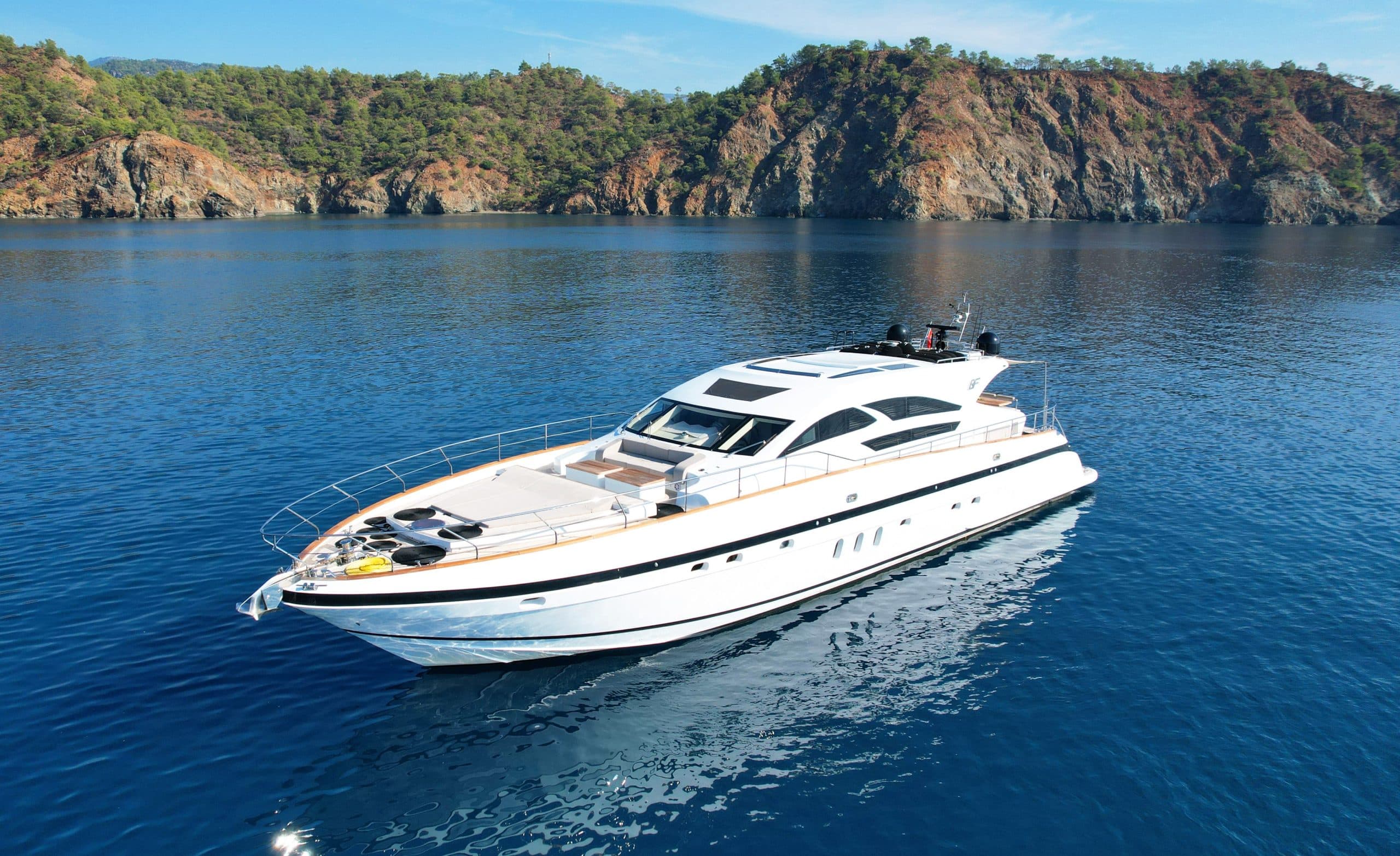 Motor yacht GOLDFINGER 28m by Jaguar Yachts — photo 2