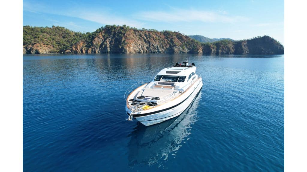 Motor yacht GOLDFINGER 28m by Jaguar Yachts — photo 8