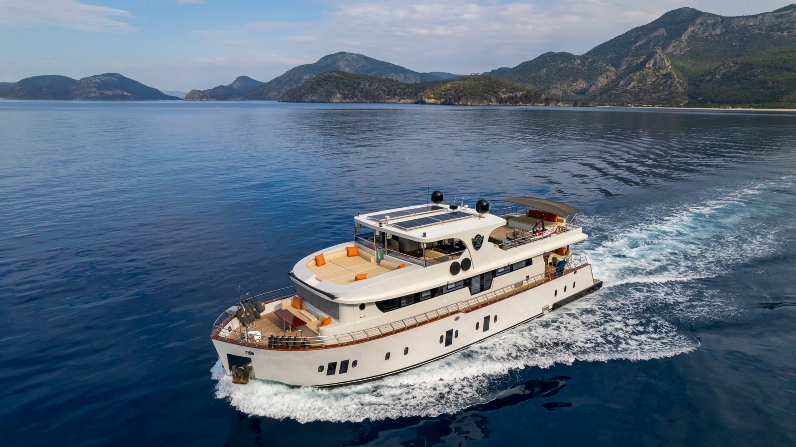 SIMAY S | Drivas Yachts