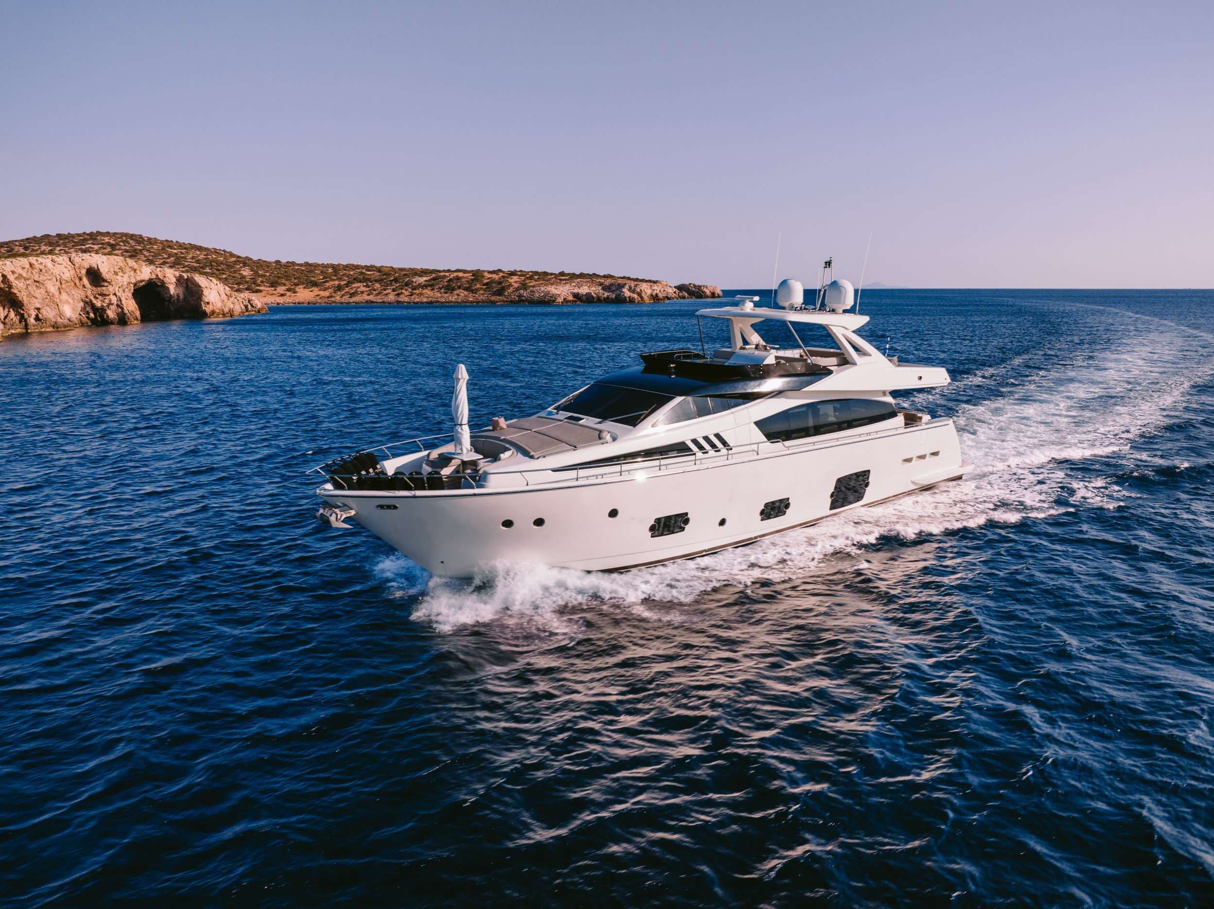 D&D - ext running | Drivas Yachts