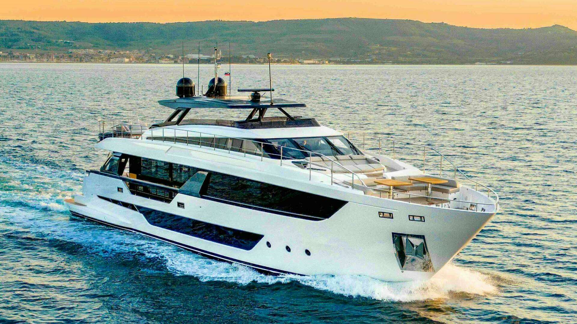 D&D - ext stbd | Drivas Yachts