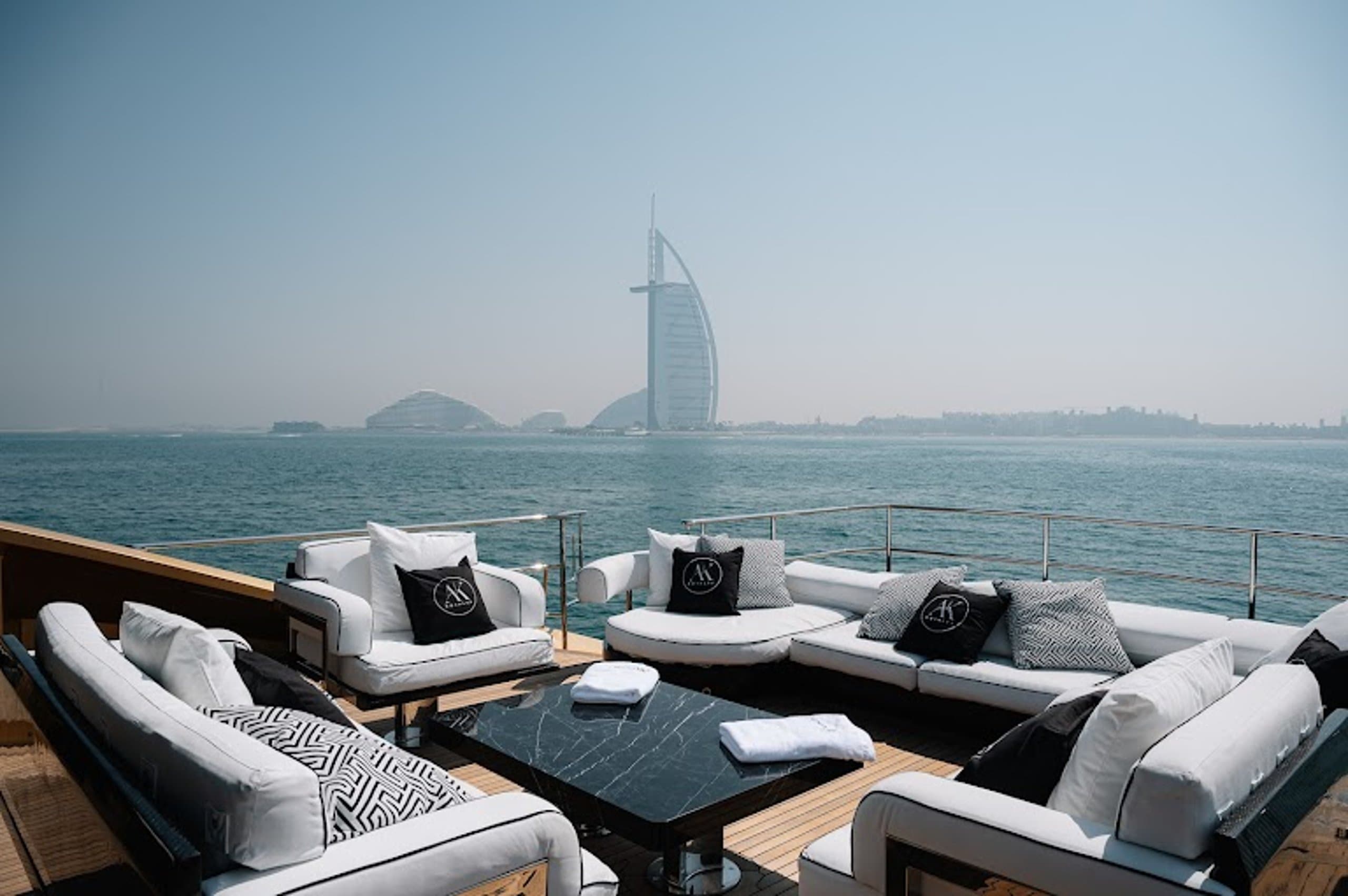 AK ROYALTY | Drivas Yachts