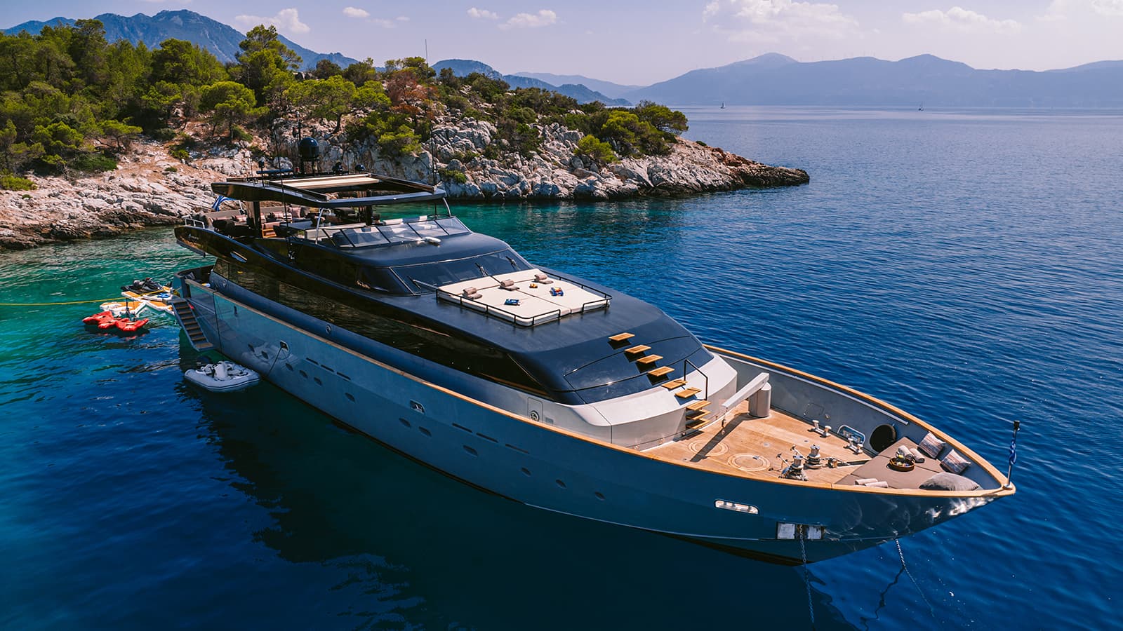 ISLANDER II - aerial | Drivas Yachts