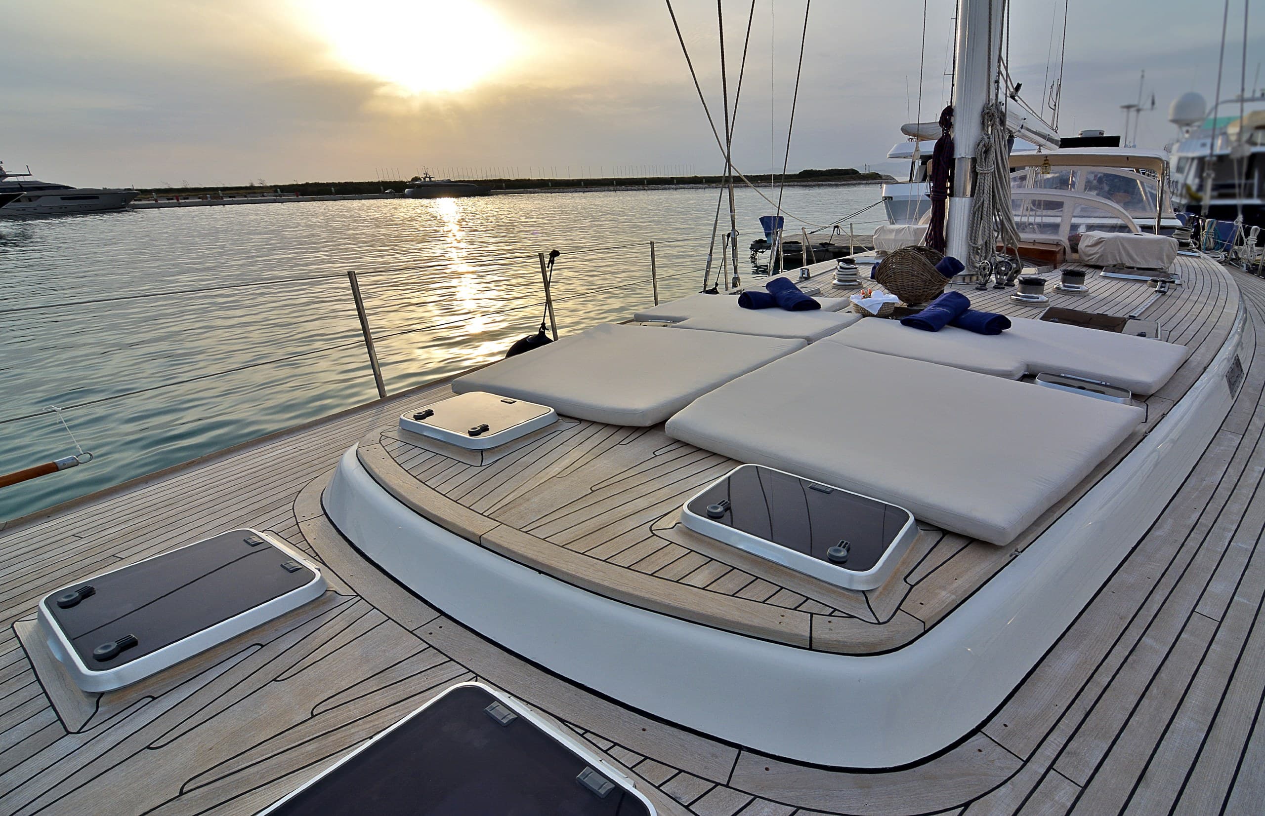 Sailing yacht WIND OF CHANGE 29m by Brooke Marine — photo 4