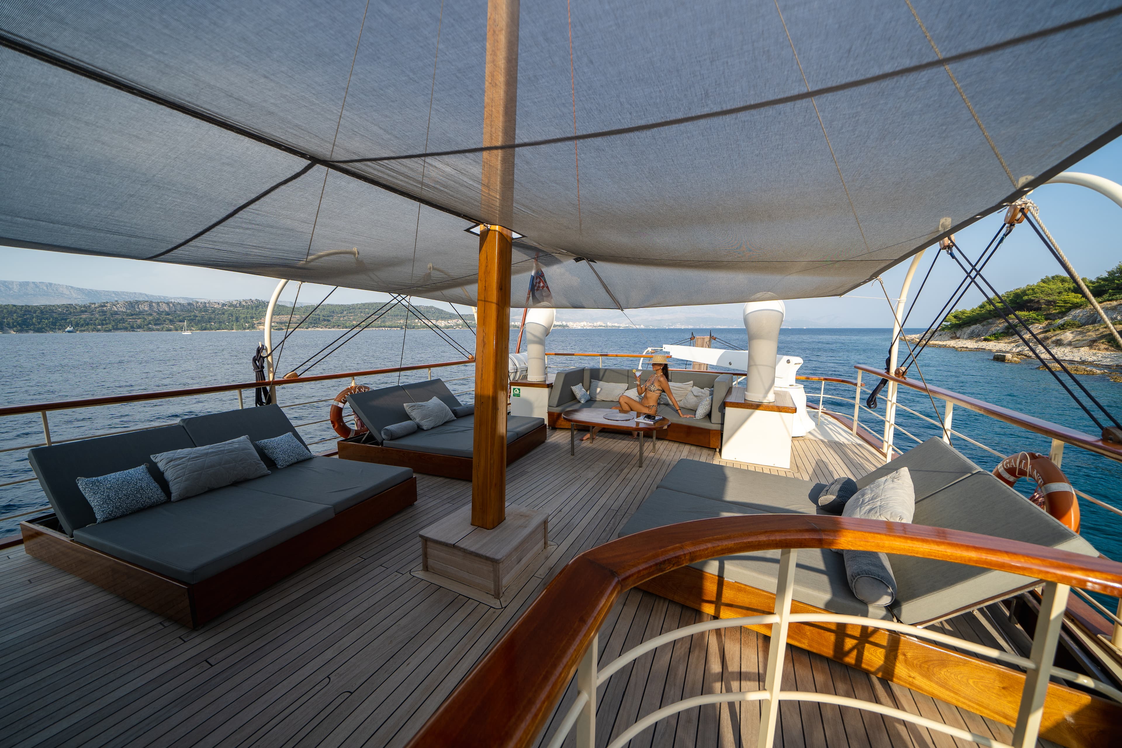 GALLANT | Drivas Yachts