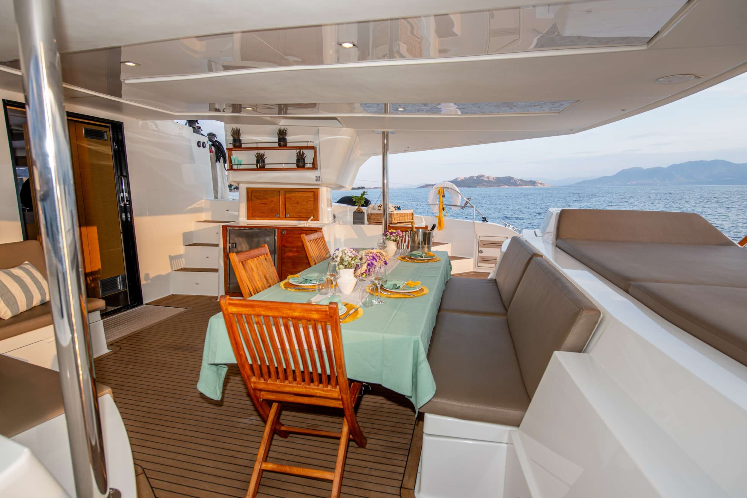 Sailing yacht HIGHJINKS 17.92m by Fountaine Pajot — photo 5
