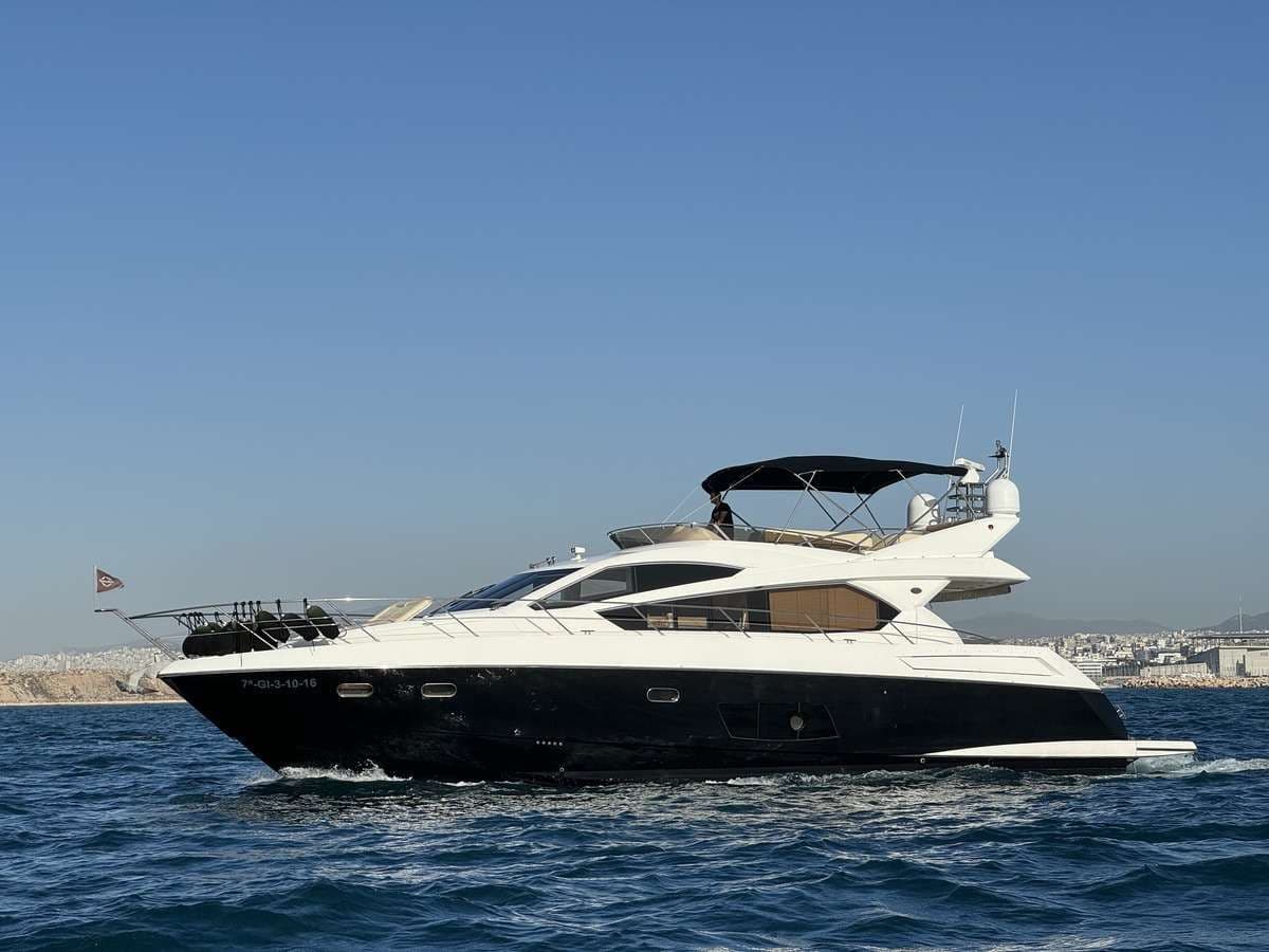 Motor yacht POLPO 21.1m by Sunseeker — photo 7