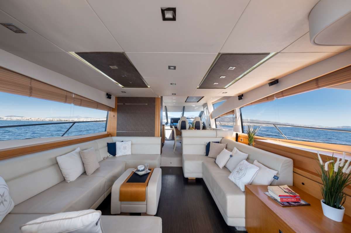 POLPO - saloon | Drivas Yachts