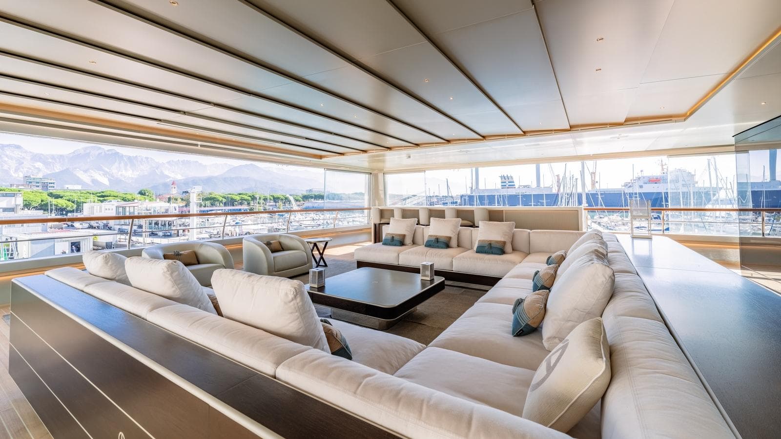 GECO (by G. Armani) - deck fly | Drivas Yachts
