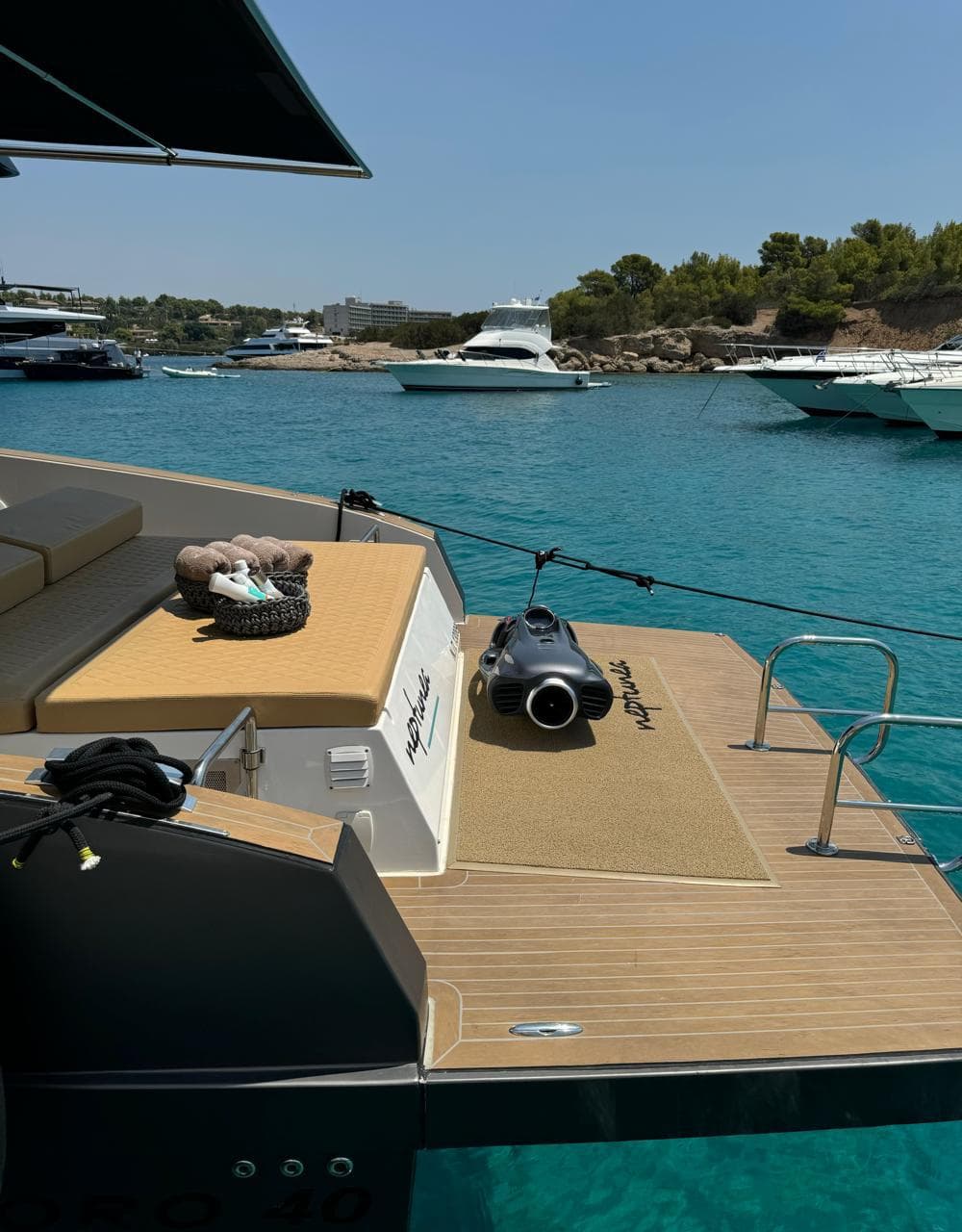 Motor yacht Neptunea 12.36m by Tesoro — exterior