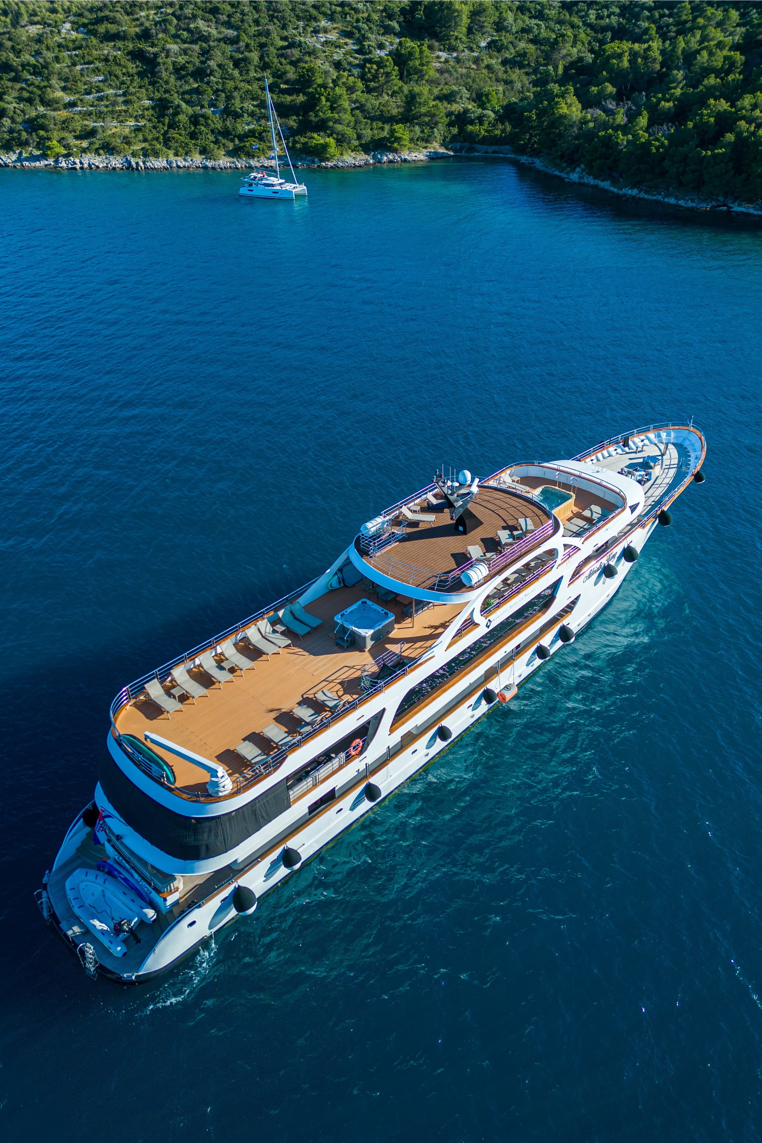 ADRIATIC KING | Drivas Yachts