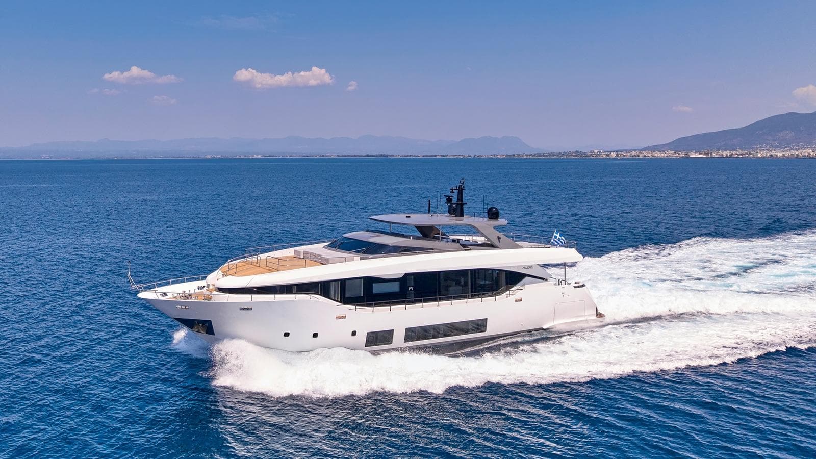 FOUR JOYS - ext running | Drivas Yachts