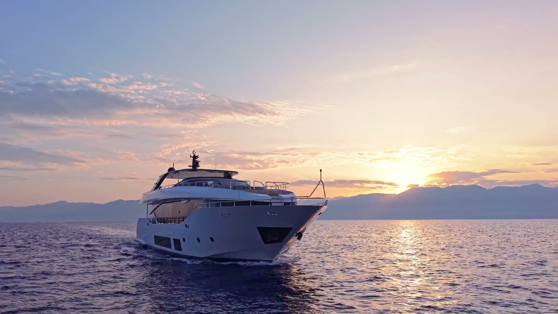FOUR JOYS yacht video