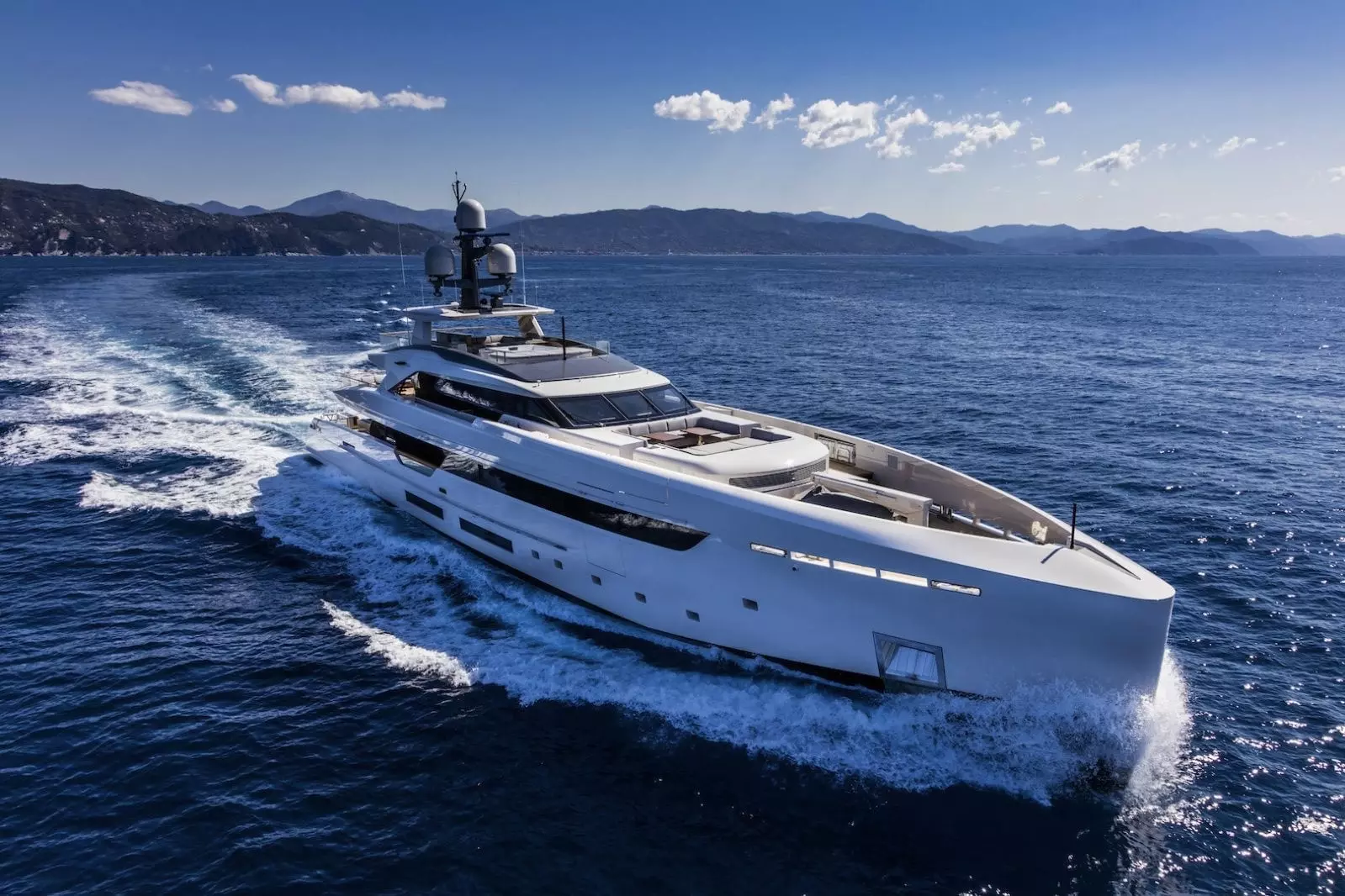 VERTIGE - aerial | Drivas Yachts