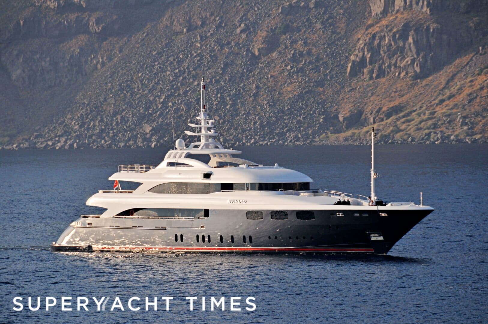 Motor yacht O'NEIRO 36.1m by Golden Yachts — photo 6
