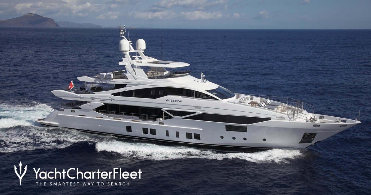 Motor yacht WILLOW 42m by Benetti — underway