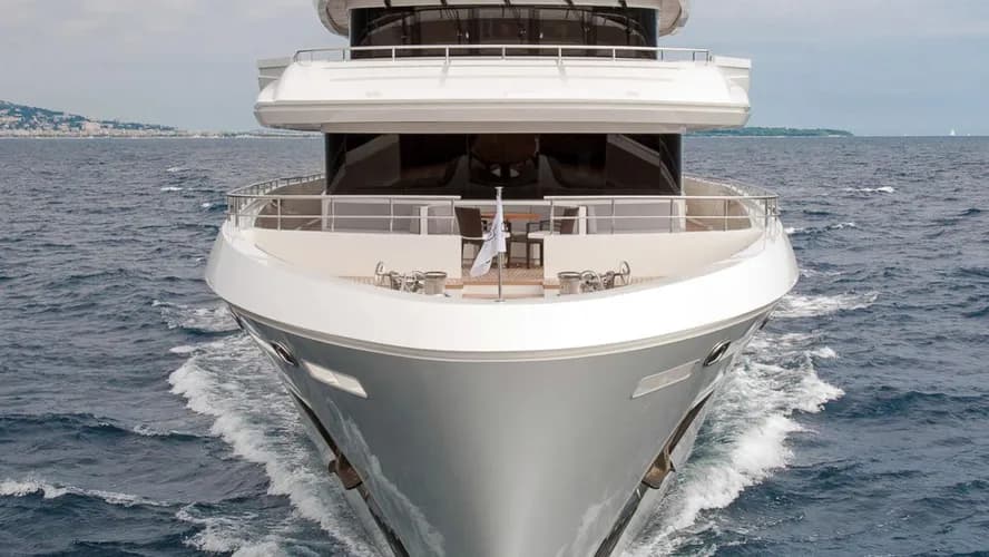 I NOVA - ext bow | Drivas Yachts