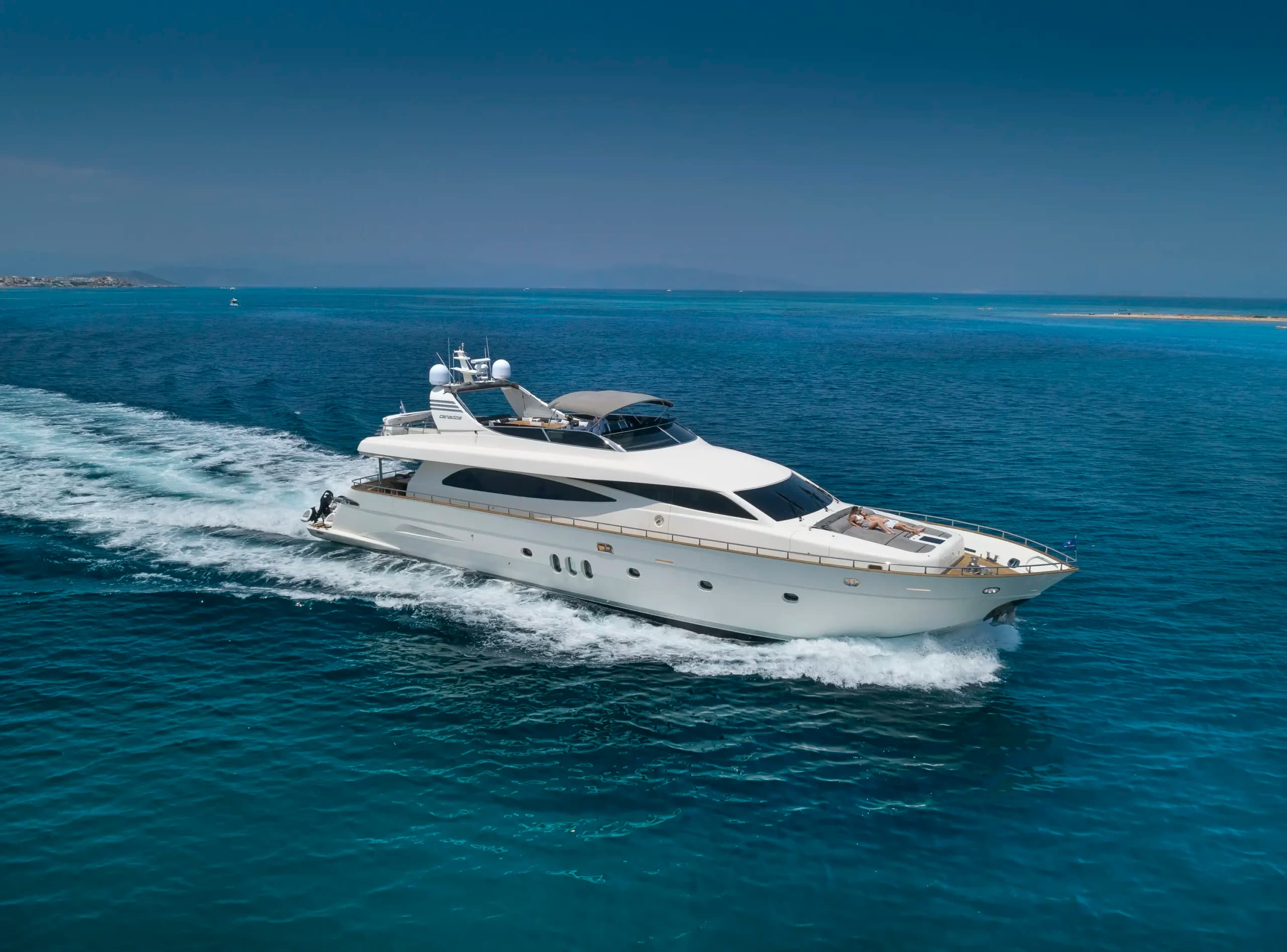 MIRAVAL - ext running | Drivas Yachts