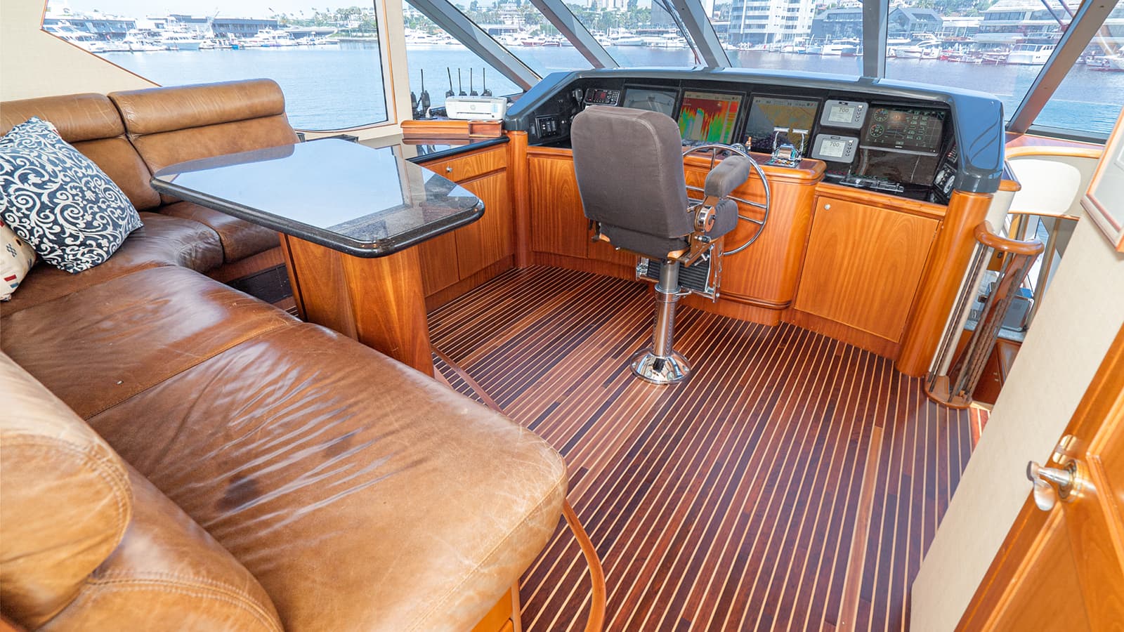 FAN TAIL - cockpit int | Drivas Yachts