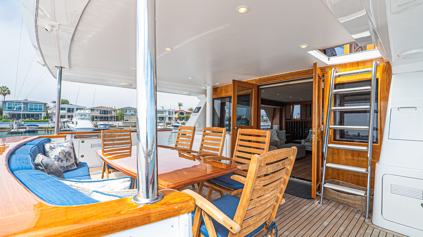 FAN TAIL - deck aft | Drivas Yachts