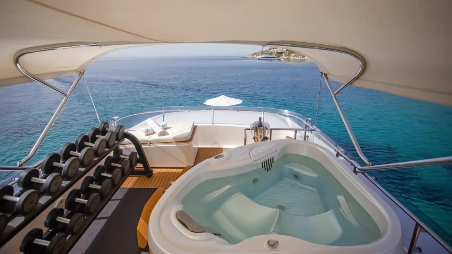 HAG - deck aft | Drivas Yachts