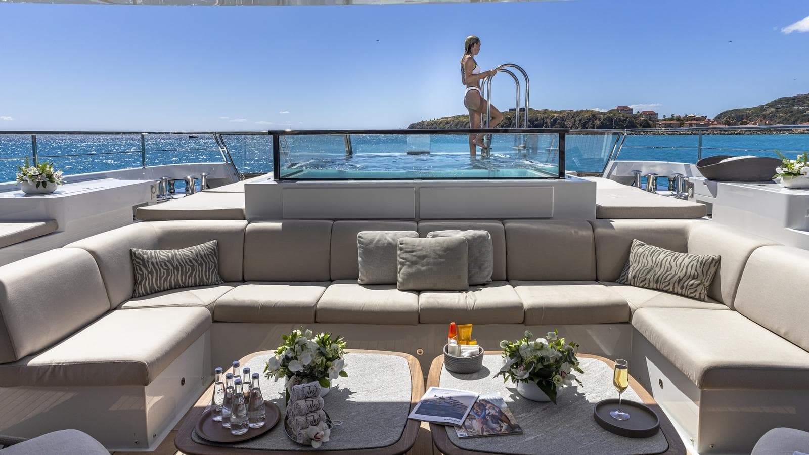 SEVEN SINS - deck aft | Drivas Yachts