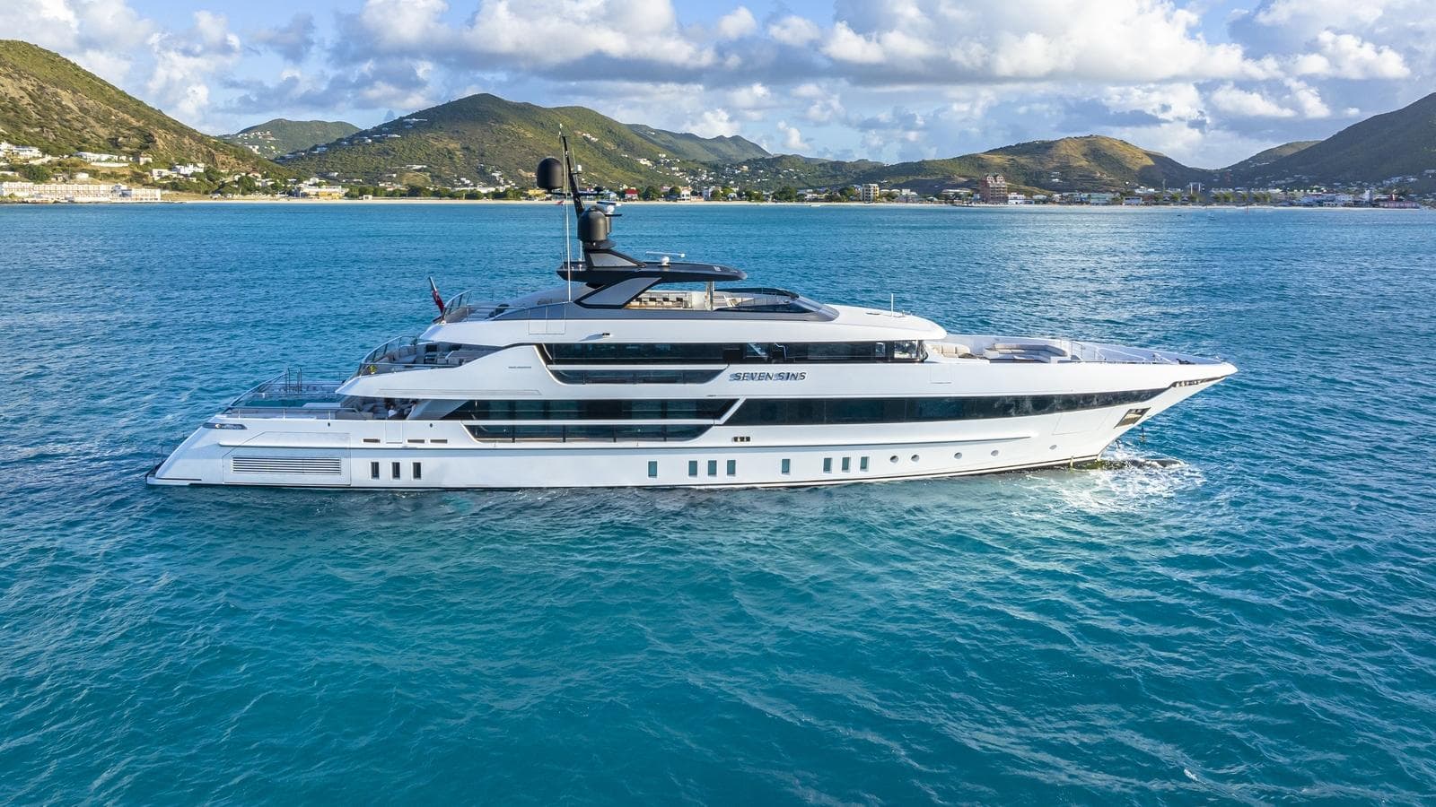 SEVEN SINS - ext port | Drivas Yachts