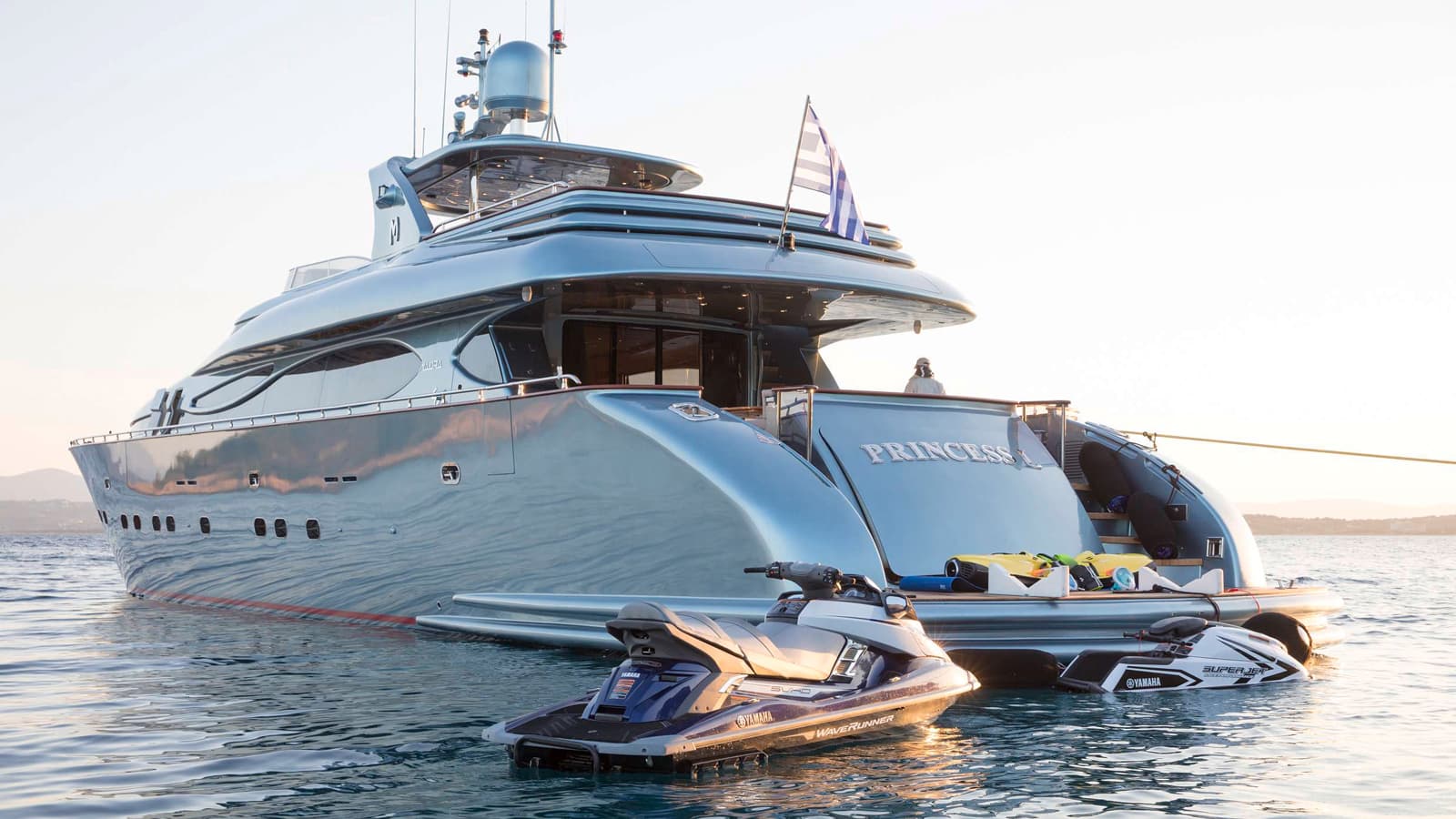 Motor yacht PRINCESS L 33m by Maiora — photo 2