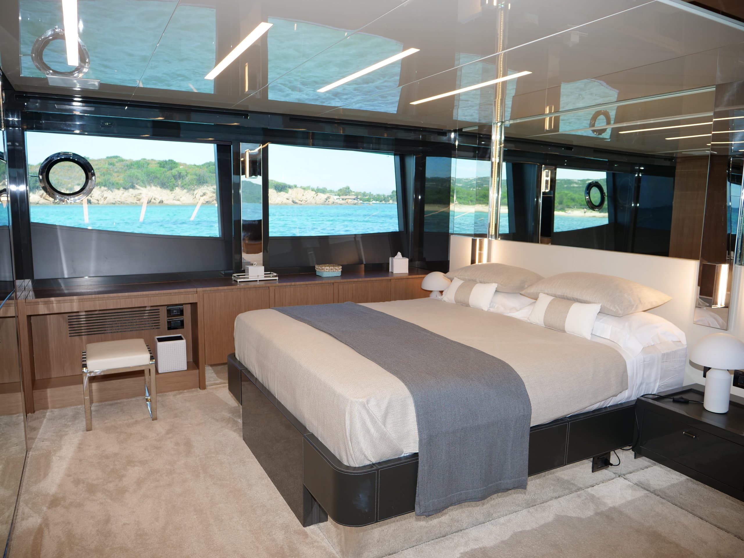 CHILUCE | Drivas Yachts