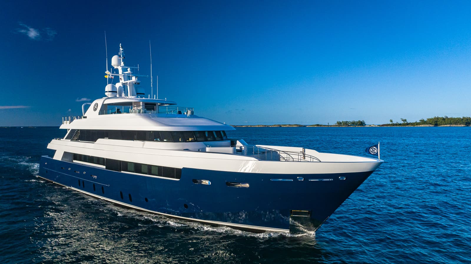 PISCES - ext stbd | Drivas Yachts