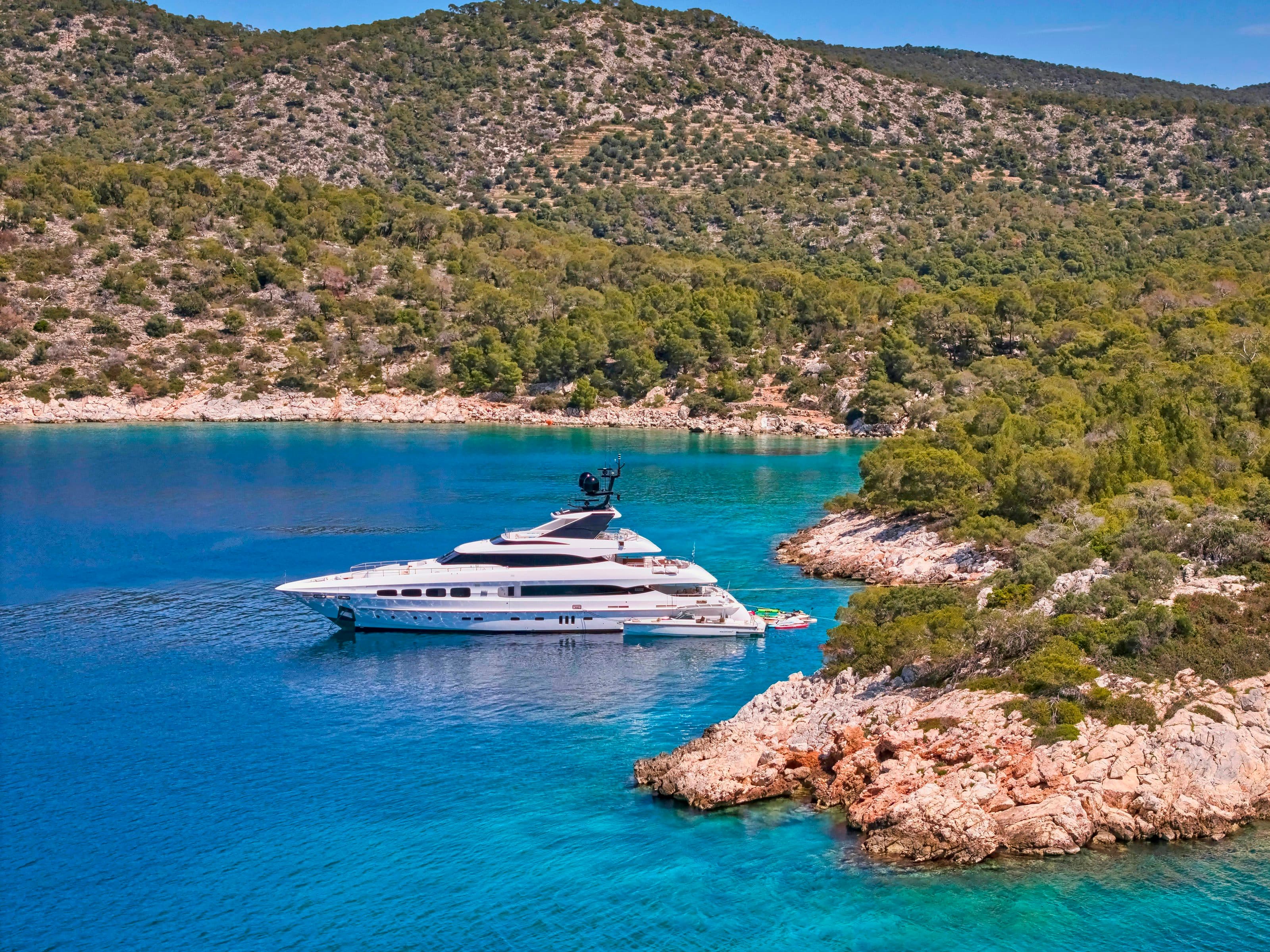 MAESTRO - aerial | Drivas Yachts