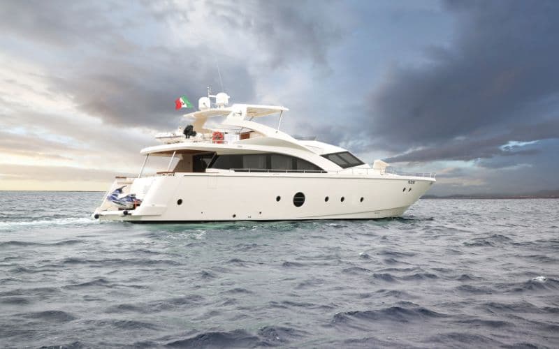QUESTA e VITA - ext stbd | Drivas Yachts