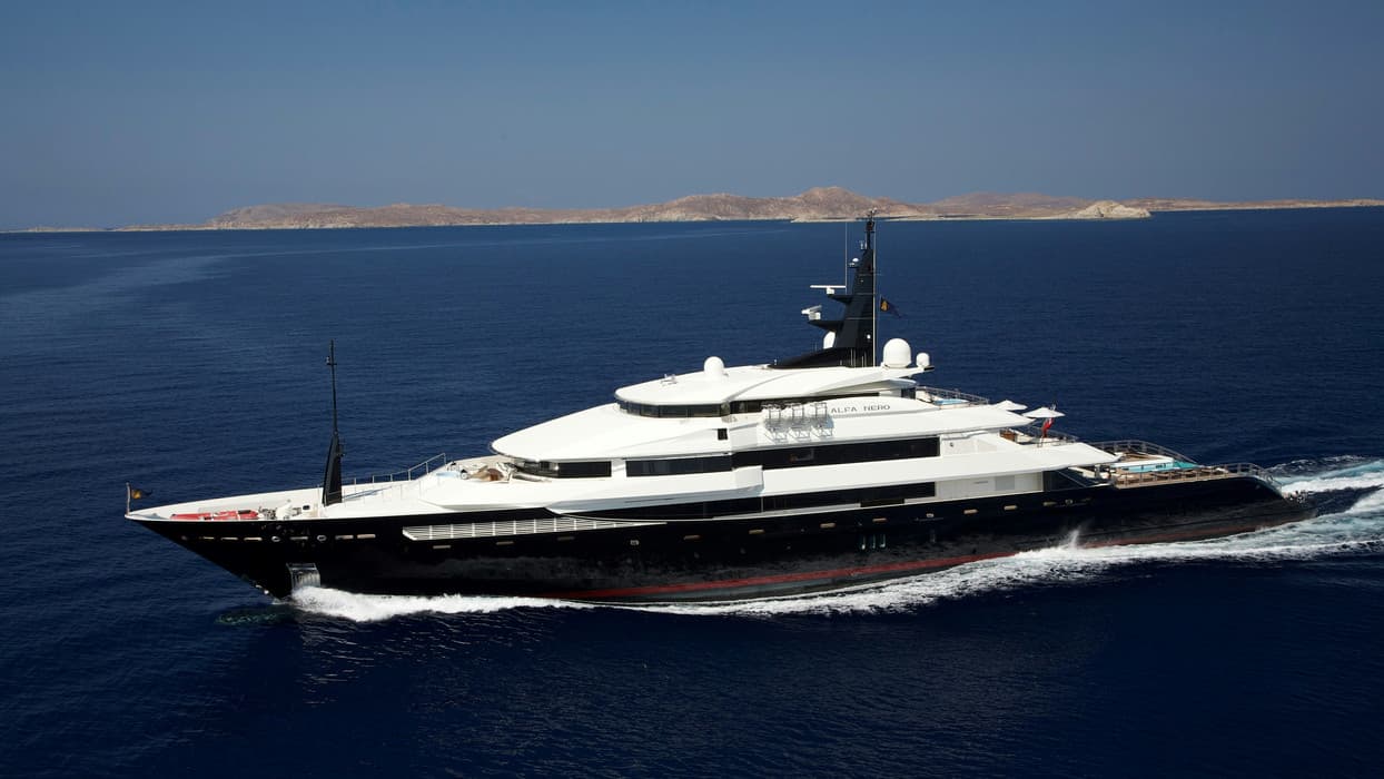 ALFA NERO - ext stbd | Drivas Yachts