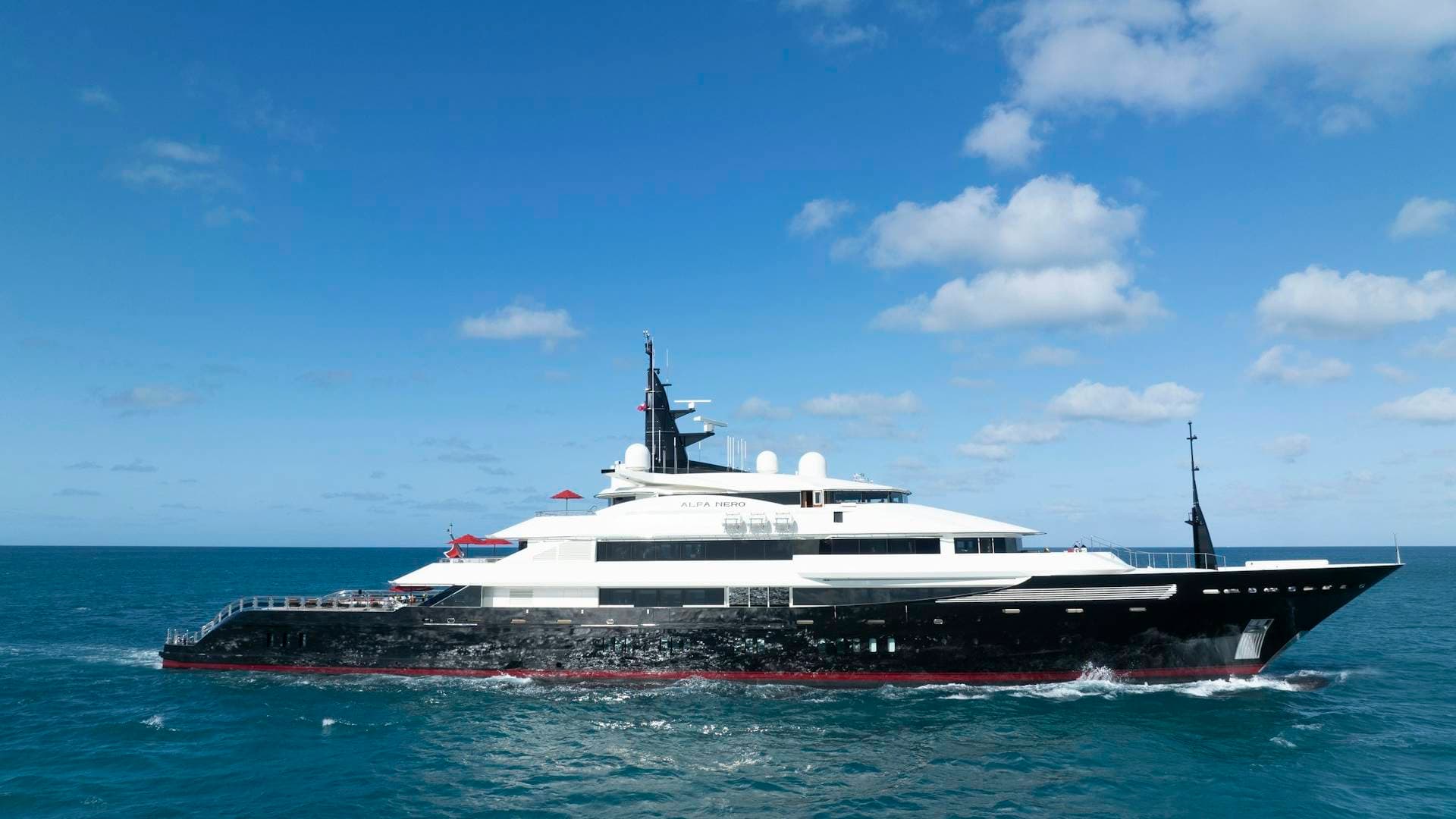 ALFA NERO - ext stbd | Drivas Yachts