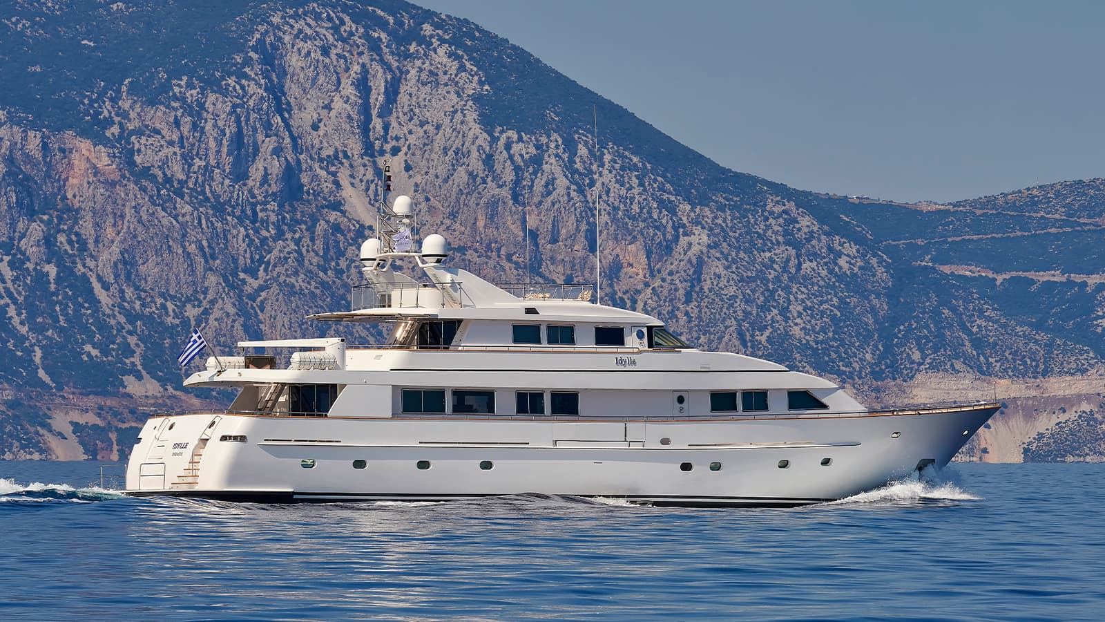 IDYLLE - ext port | Drivas Yachts