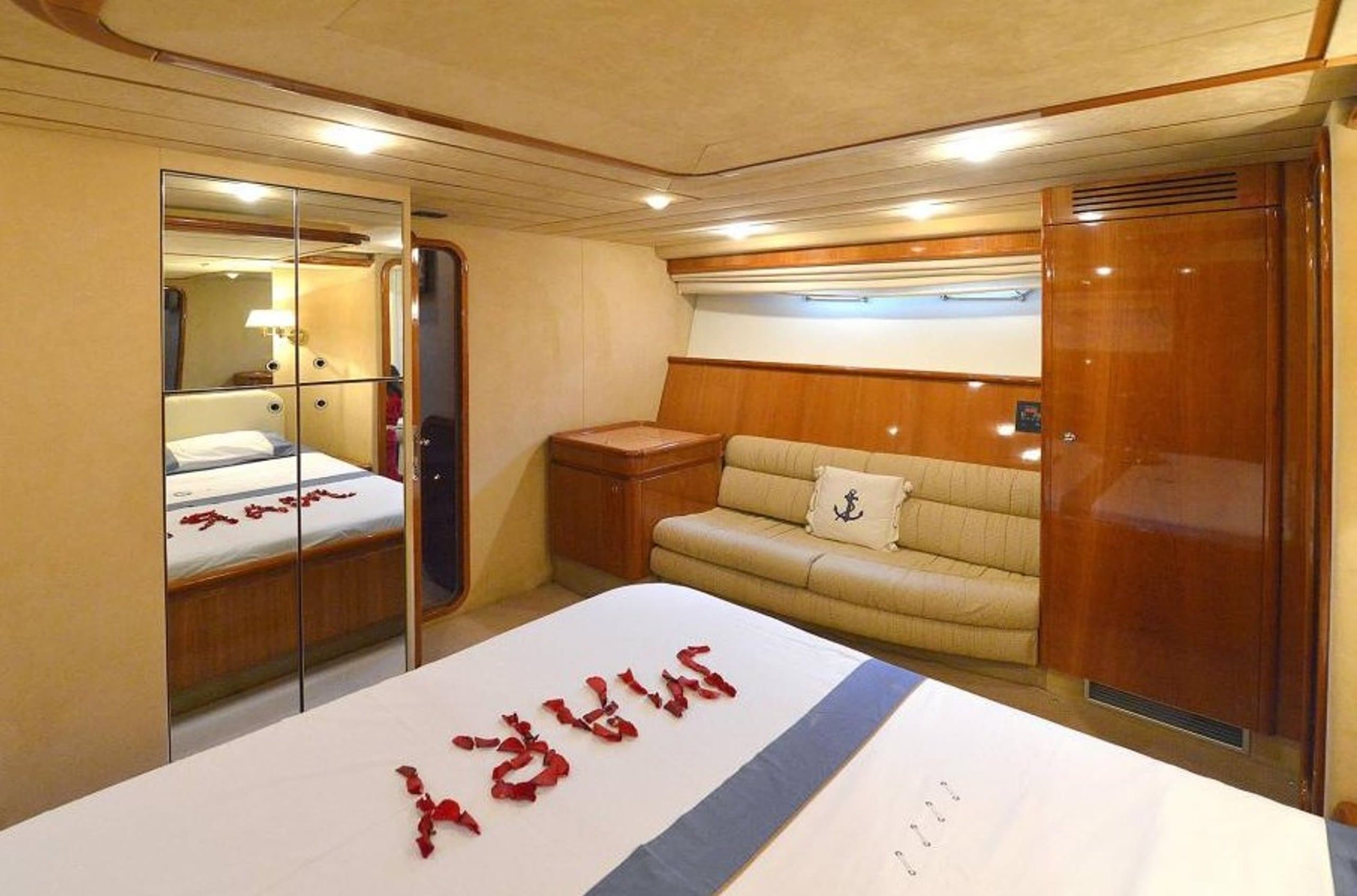 MARY | Drivas Yachts