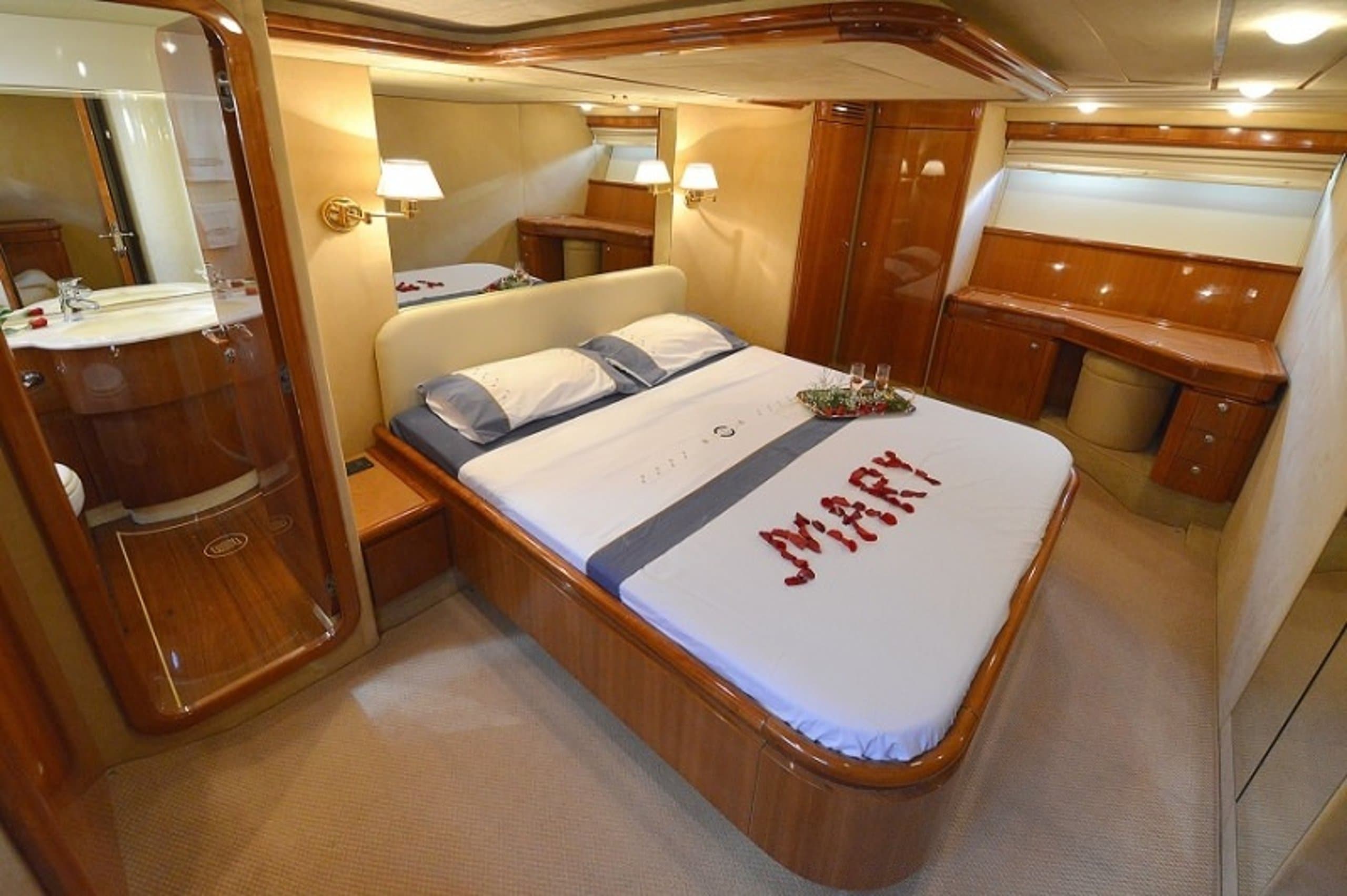 MARY | Drivas Yachts
