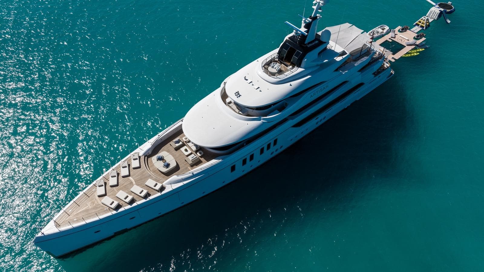 ARTISAN - aerial | Drivas Yachts