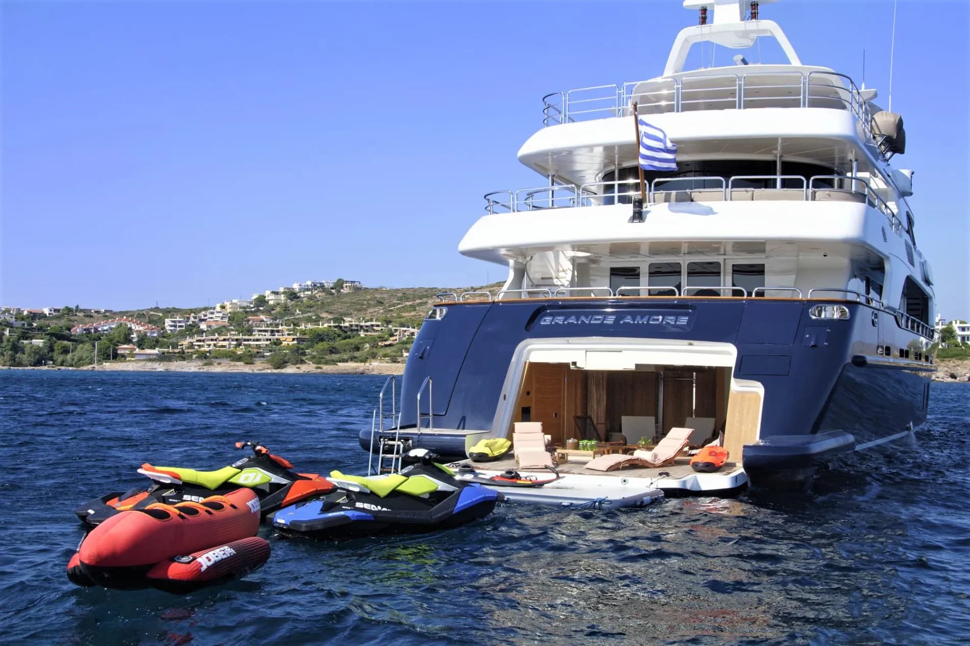 Motor yacht GRANDE AMORE 44.2m by Benetti — stern