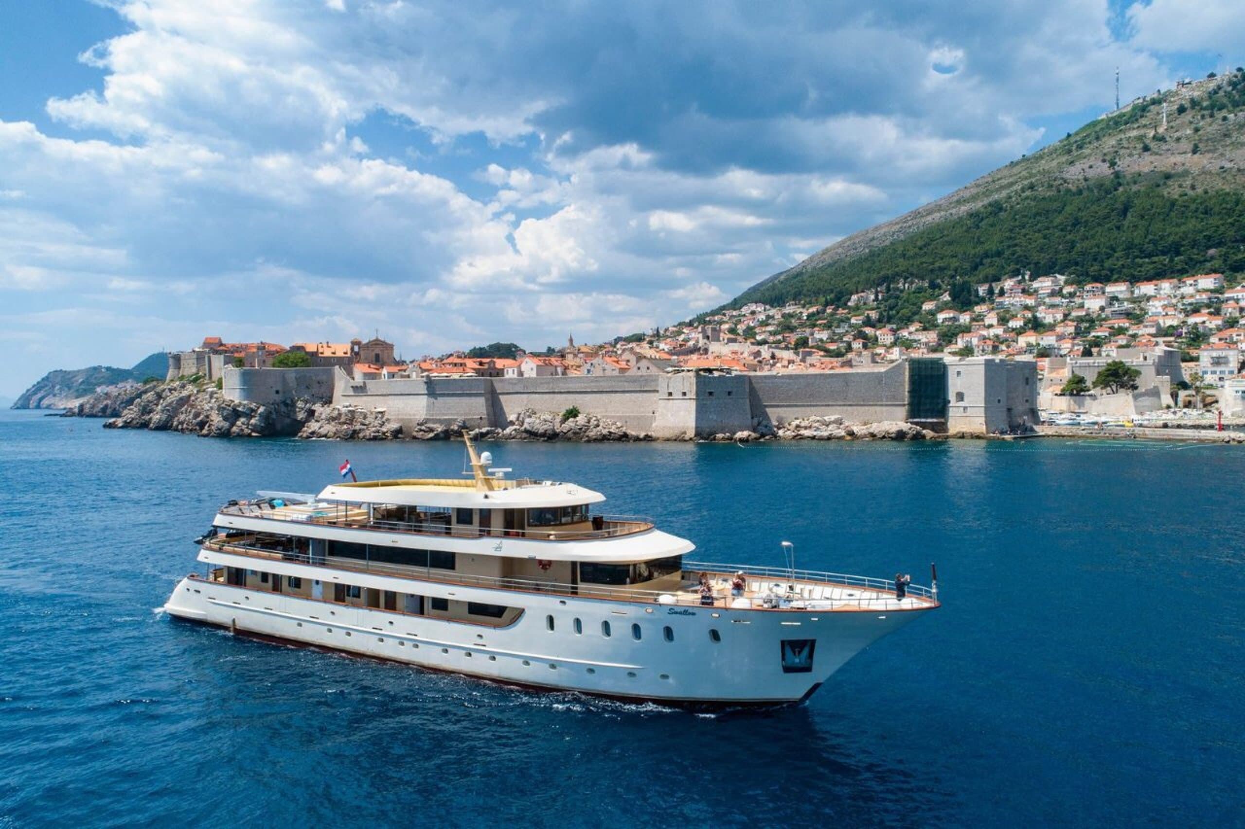SWALLOW | Drivas Yachts