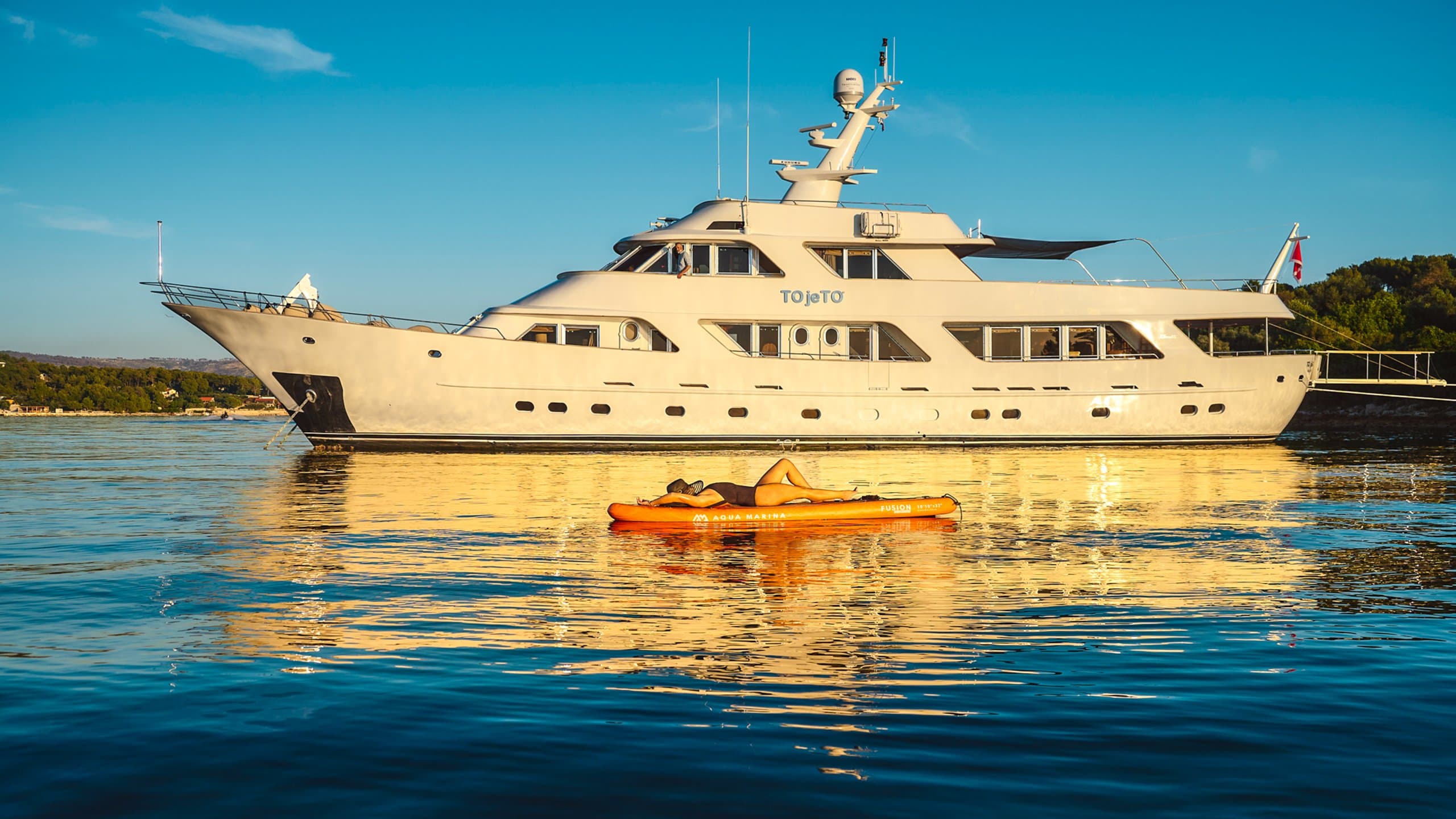 TO JE TO | Drivas Yachts