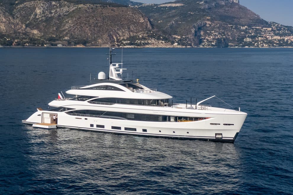 Motor yacht BIRUBI 49.9m by Benetti — photo 7