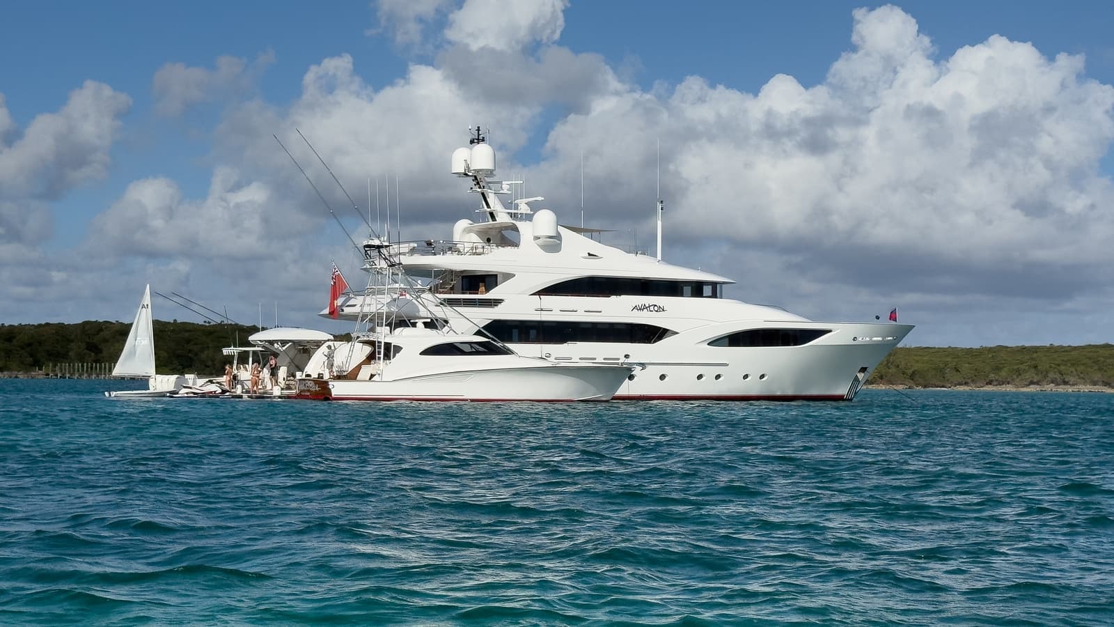AVALON - ext stbd | Drivas Yachts