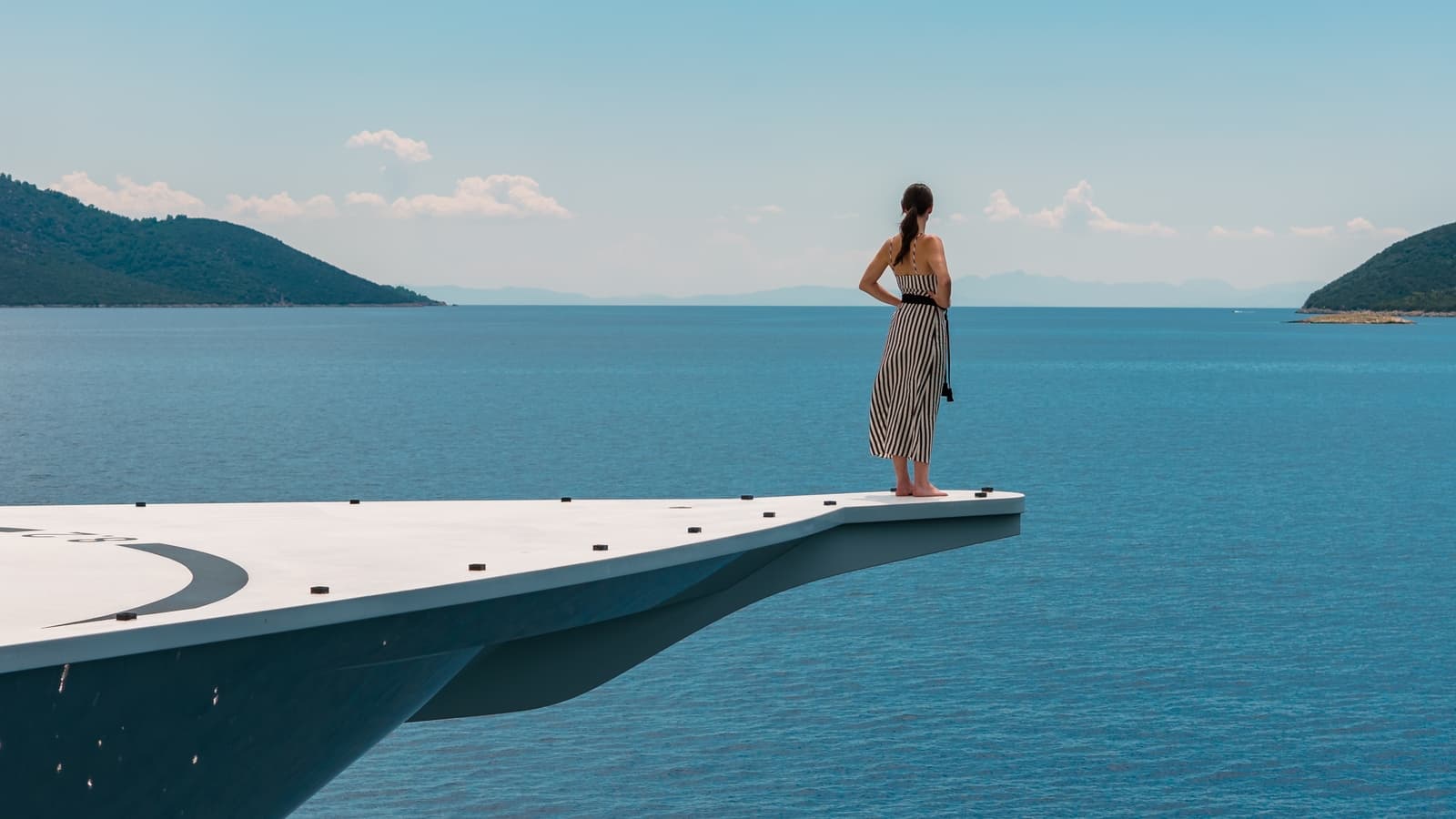 VICTORIOUS - swim platform | Drivas Yachts