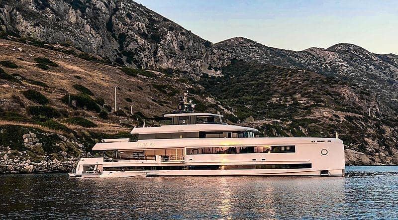 AQUARIUS - ext | Drivas Yachts