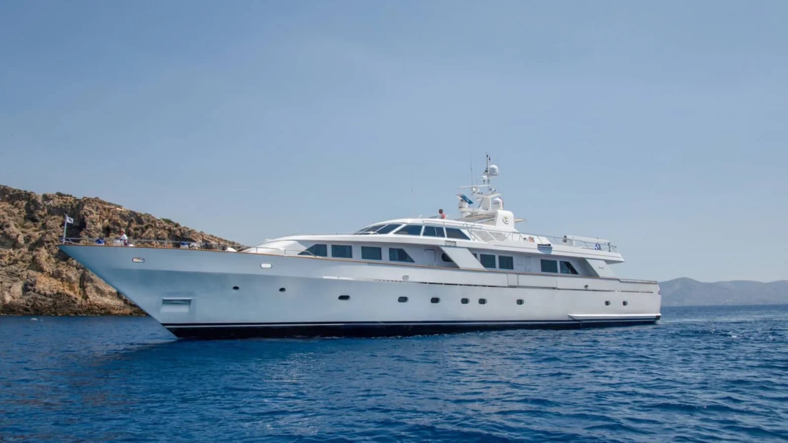 OKTANA - ext stbd | Drivas Yachts