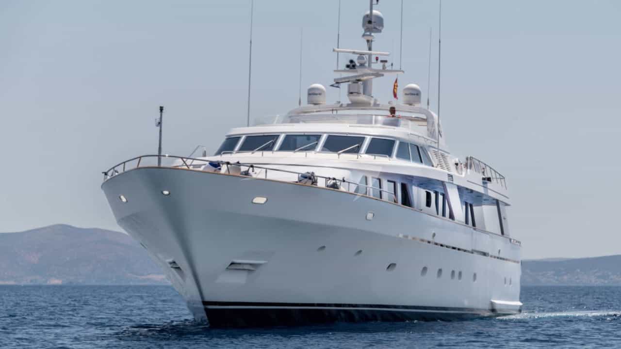 OKTANA - ext stbd | Drivas Yachts